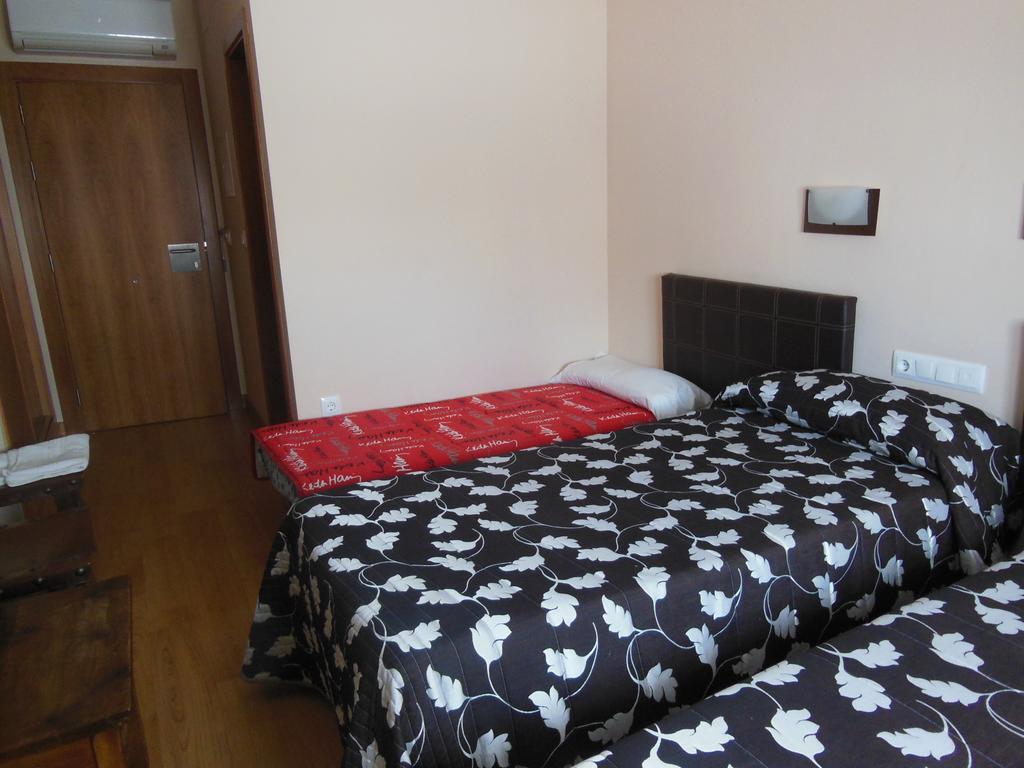 Hostal La Perdiz Sonseca Екстер'єр фото